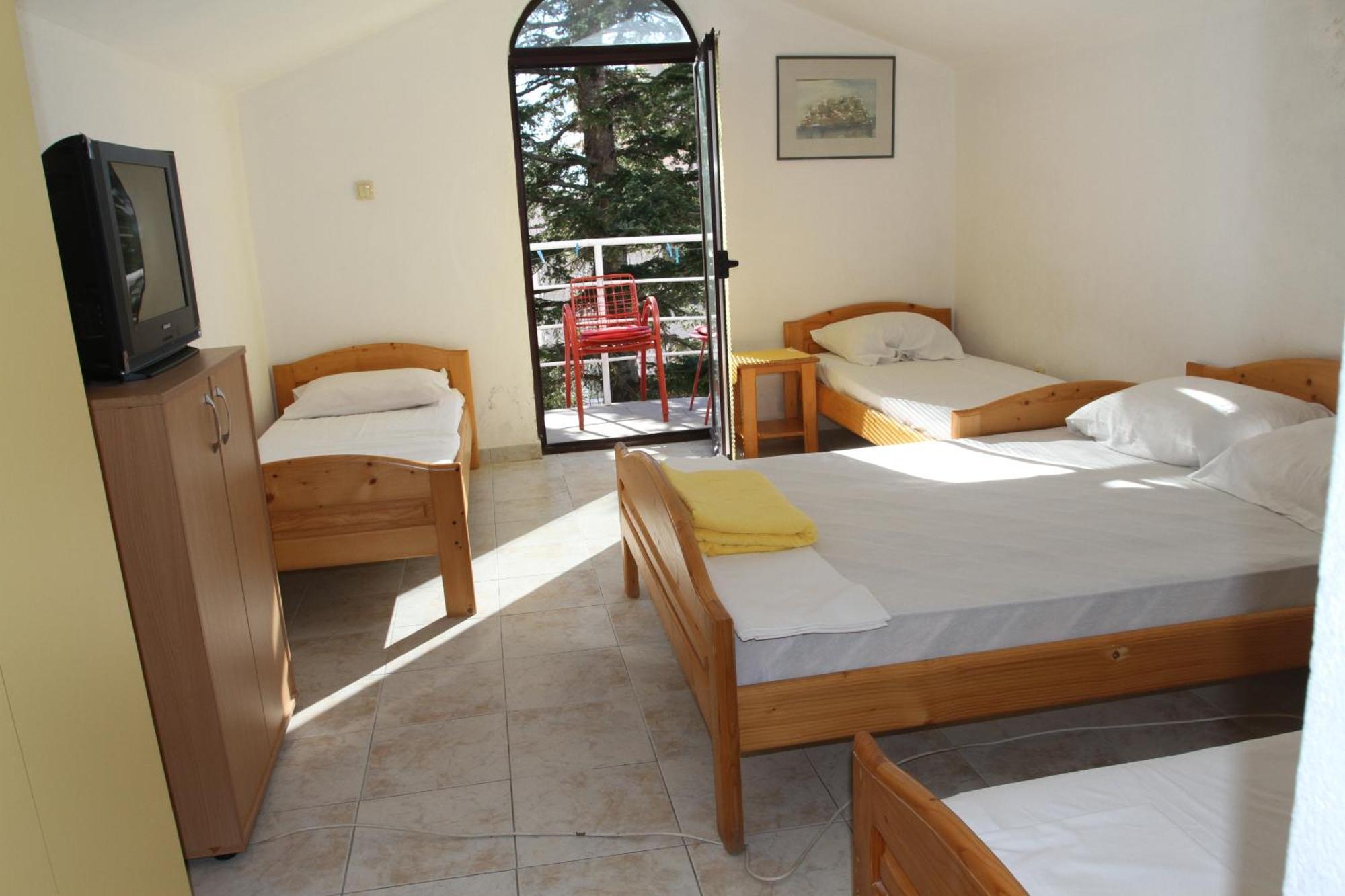 Apartments Popovic Petrovac Екстер'єр фото
