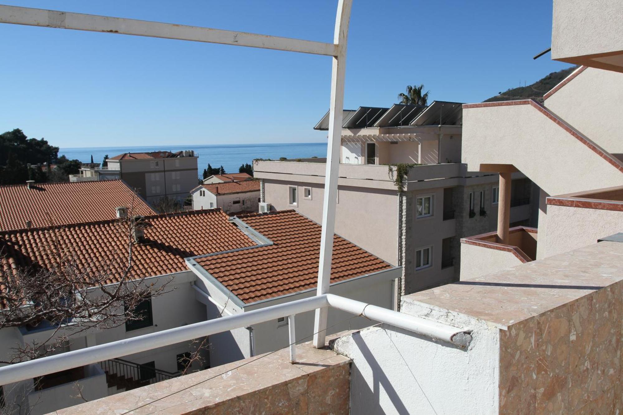 Apartments Popovic Petrovac Екстер'єр фото